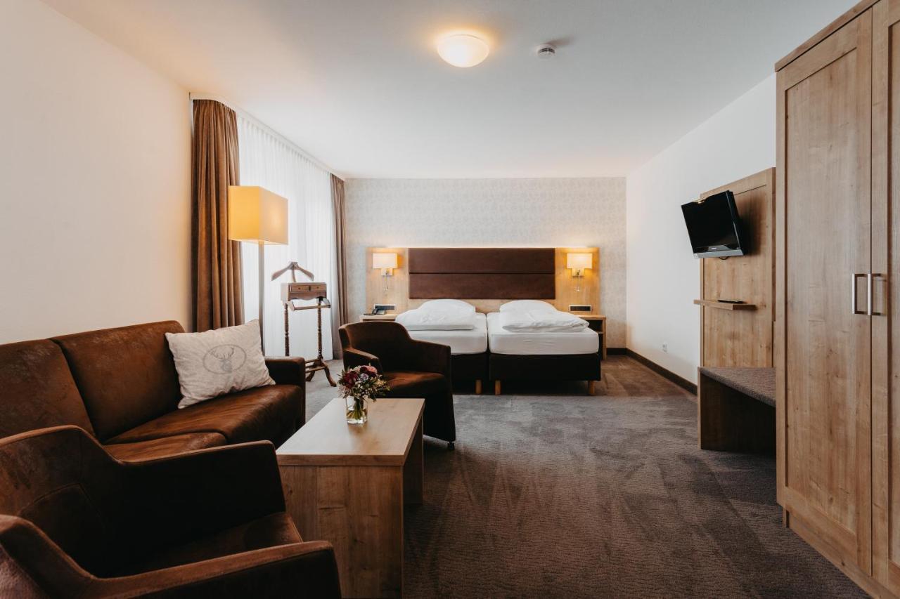Hirschenwirt Hotel Eichstatt Bagian luar foto